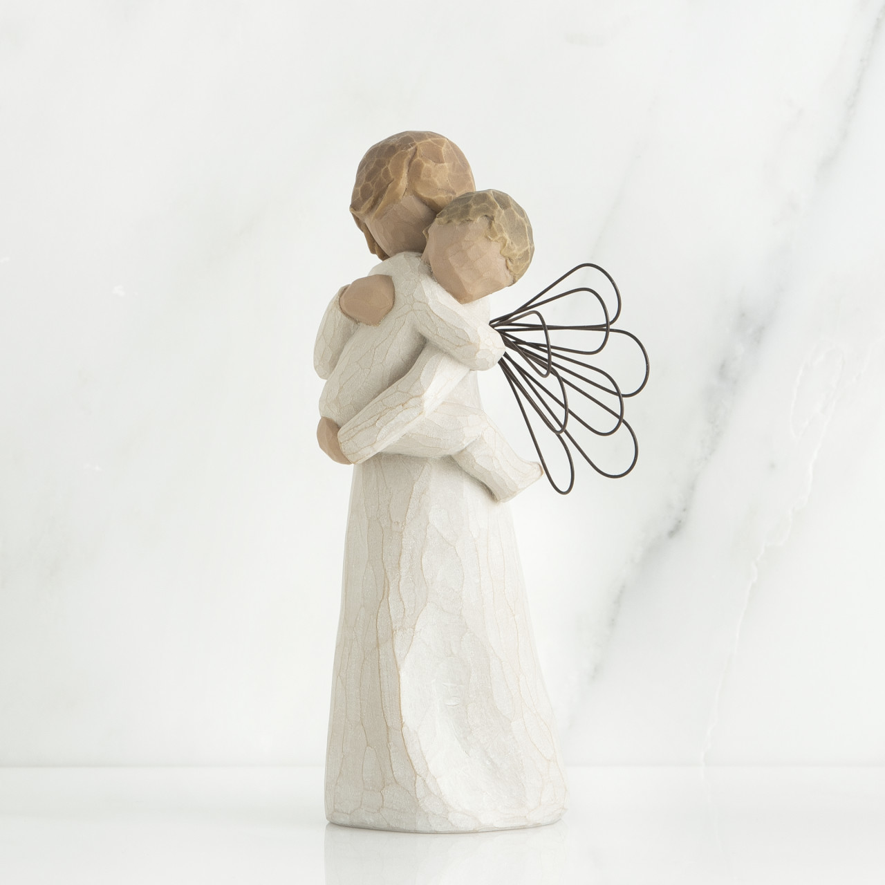 Angel Embrace 26084_2 Willow Tree Beeldje Angel Embrace 26084_2 Willow Tree Beeldje